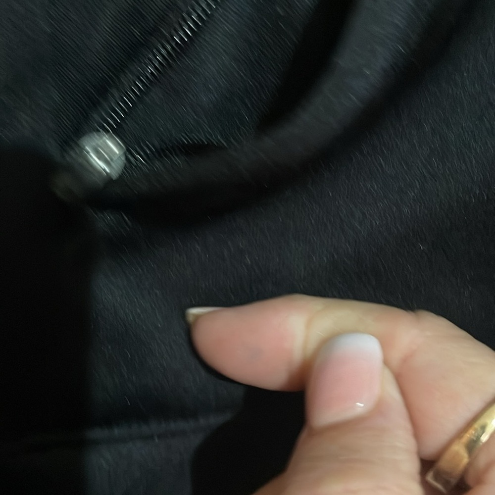 NEW 😊Nike Black Dri-Fit Jacket thumb holes , love the thumb holes.tag pull . - Picture 3 of 9